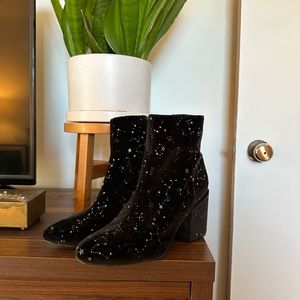 UO Margot Velvet Boot